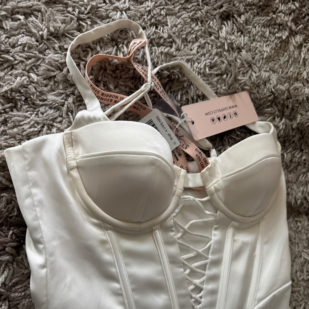 Oh Polly white corset satin dress - Picture 7 of 7
